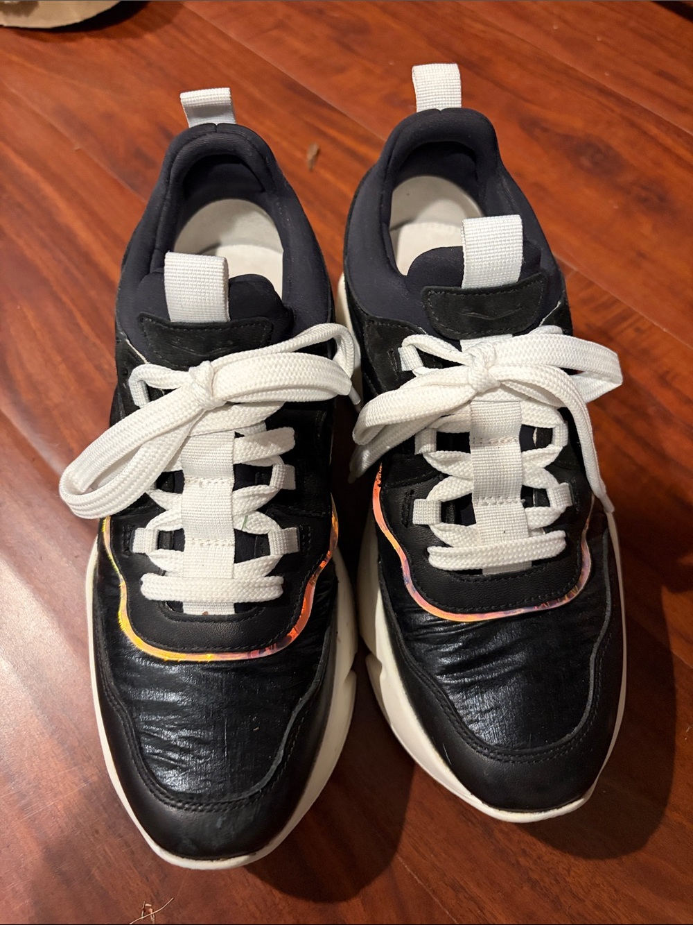Voile Blanche Women’s Black Sneakers